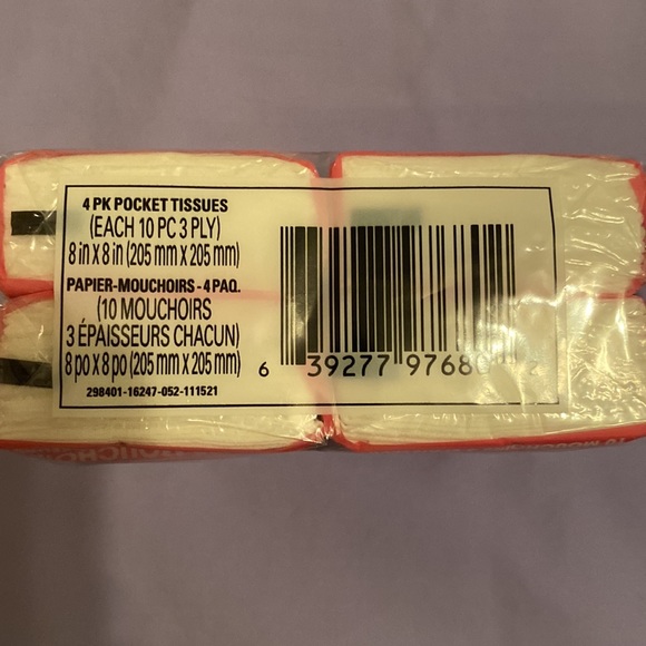 NEW in package - 4 packs Minnie Mouse Travel/Pocket Tissue Packs - Picture 3 of 3